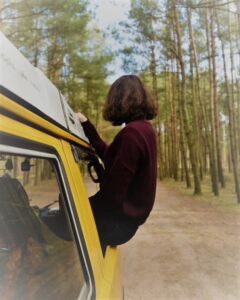 Girl with a van. Credit: pexels-viktoria-alipatova-2074109